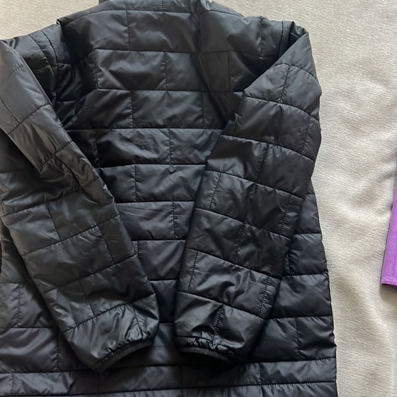 Patagonia boys nanopuff jacket- great condition - Picture 3 of 4